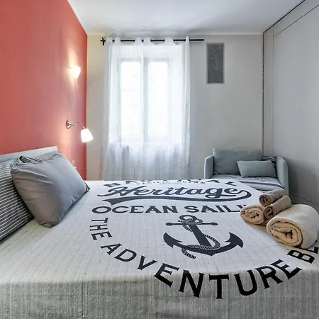 Acadamis - 4 Min A Piedi Da Porta Susa Apartment *