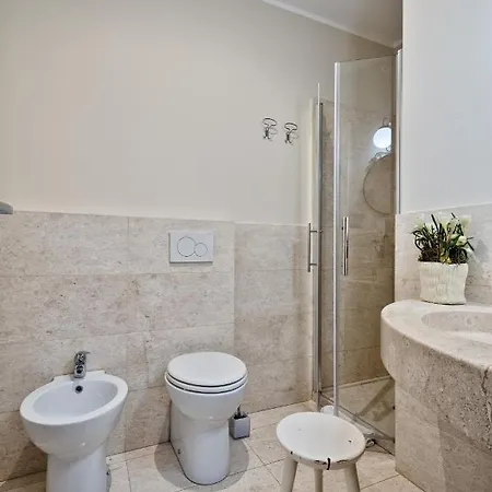 Apartment Acadamis - 4 Min A Piedi Da Porta Susa