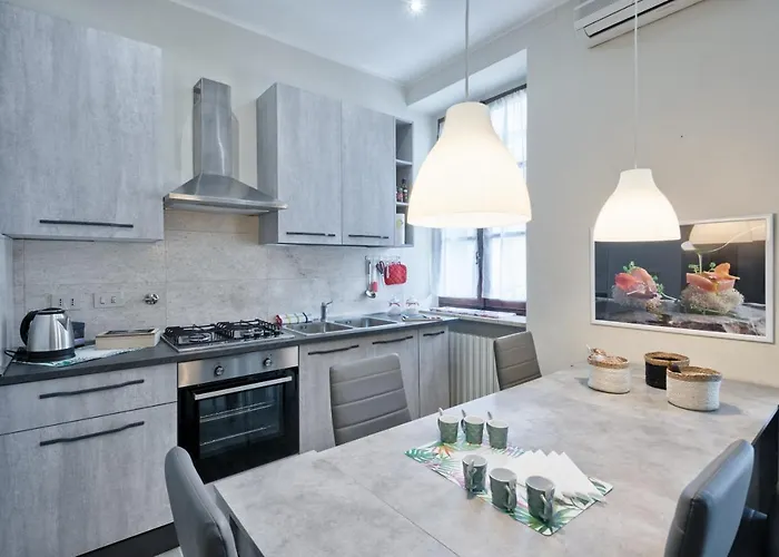 Apartman Acadamis - 4 Min A Piedi Da Porta Susa